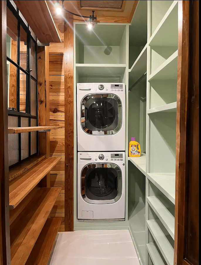 Washer and Dryer In Unit