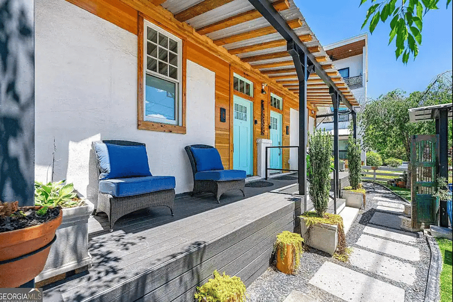 Outdoor Seating