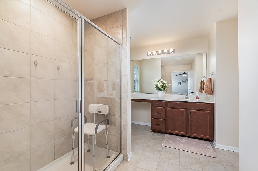 first bedroom bathroom