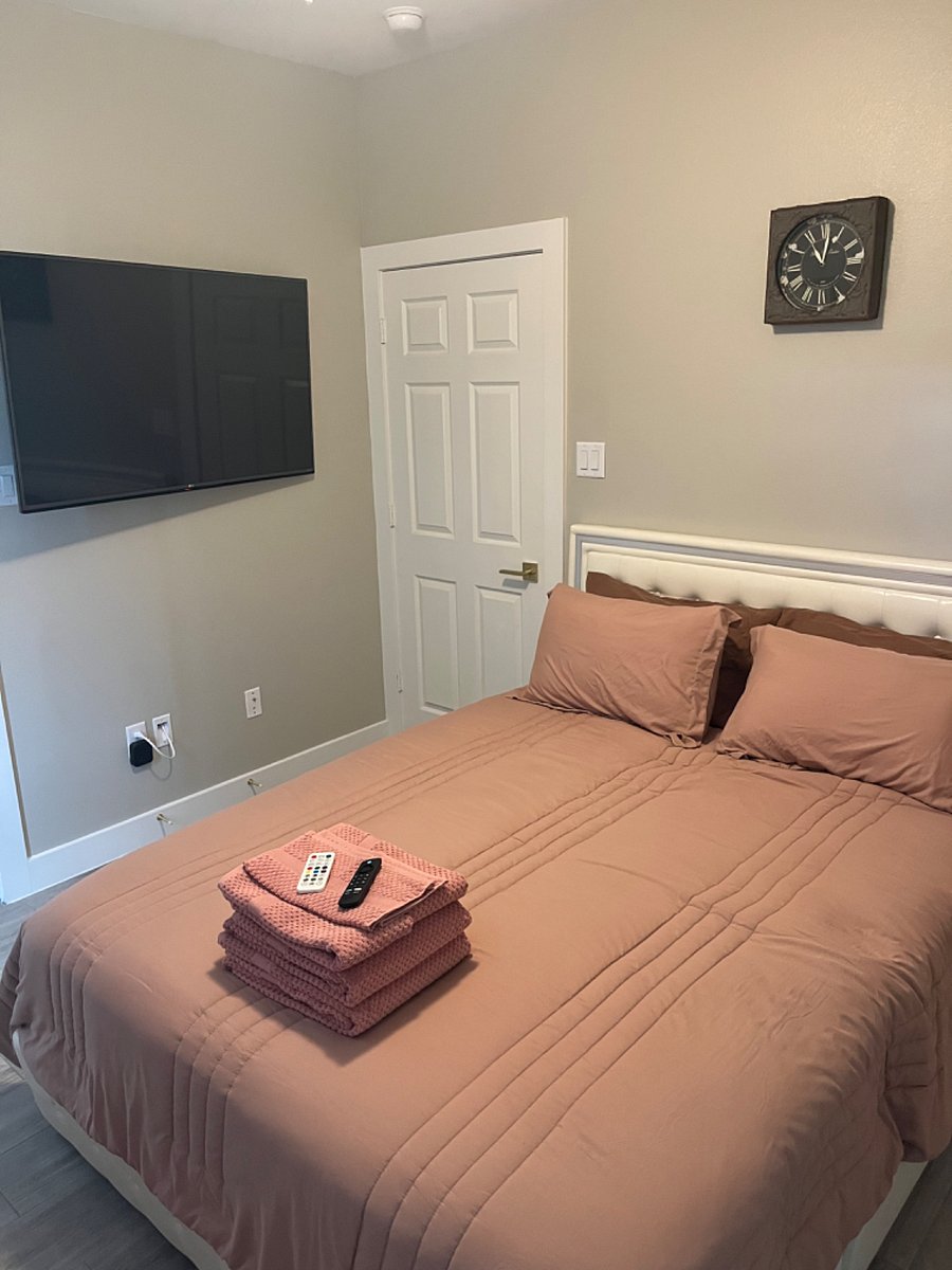 Furnished Finder property 755112_1 photo 16