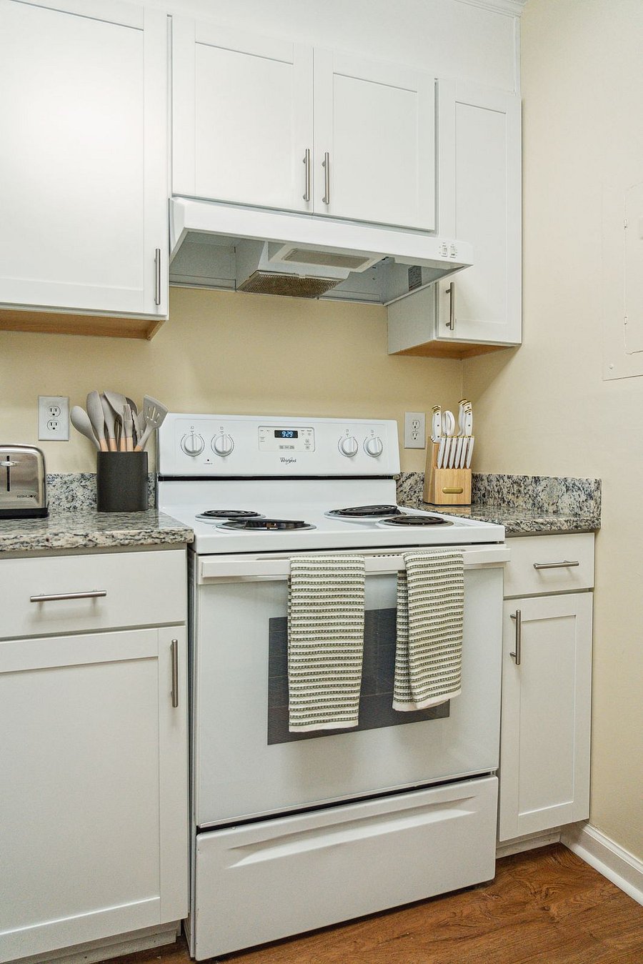 Off of the dining area is the galley-style kitchen. Fully equipped with all updated appliances and necessary culinary tools! We also provide a drip coffee maker with coffee, cream, and sugar.