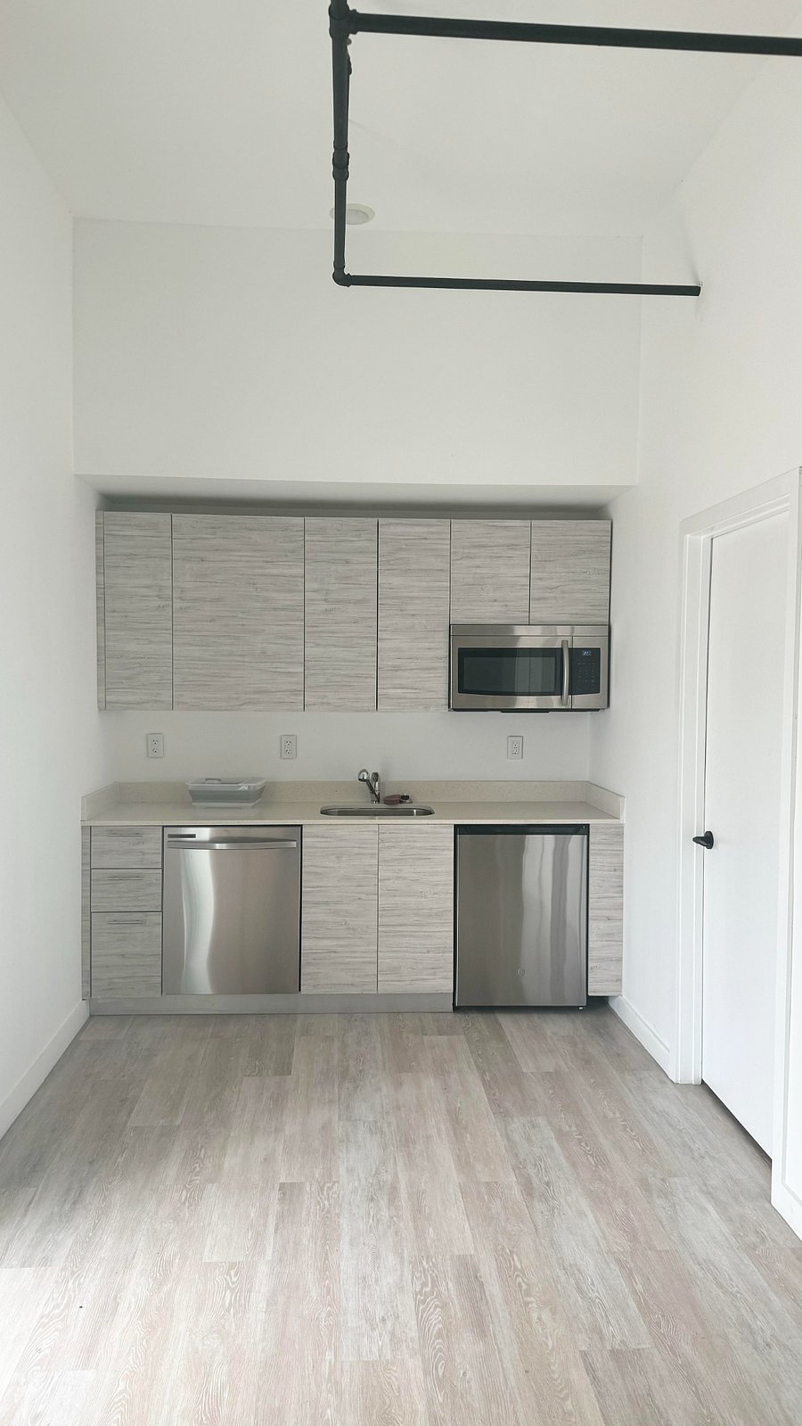 Furnished Finder property 755209_2 photo 9