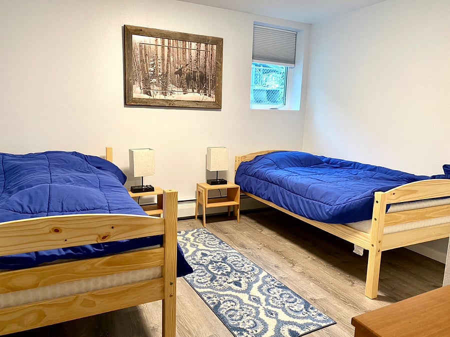 Lower level twin beds