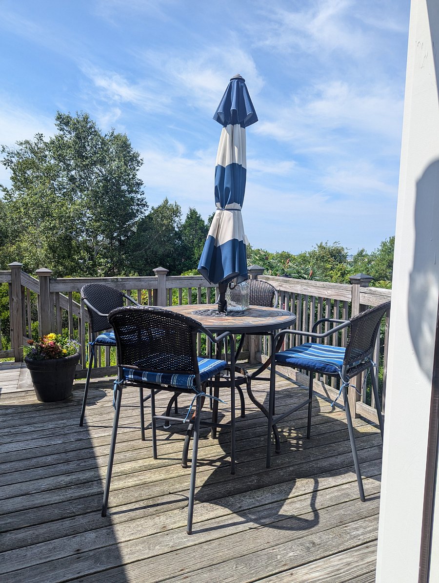 Private Deck