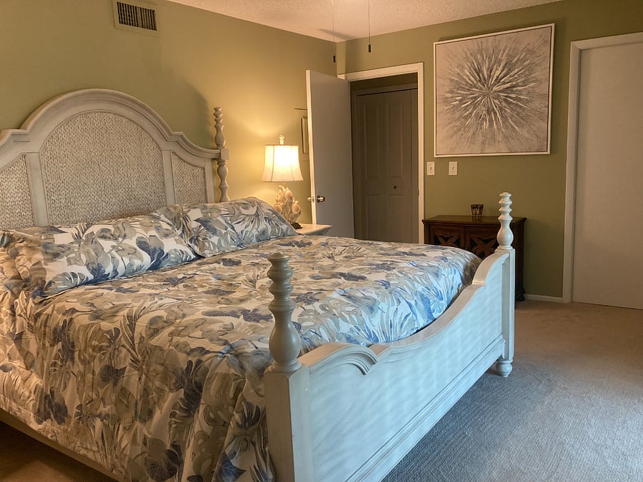 MASTER BEDROOMM
