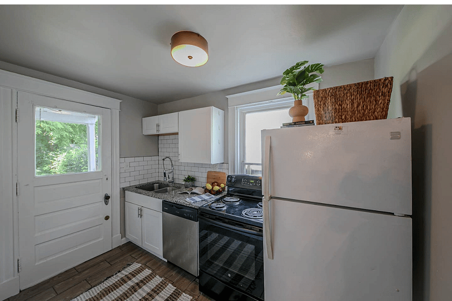 Furnished Finder property 755353_1 photo 12