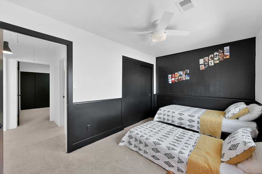 This room also has a 42 wall mount tv.