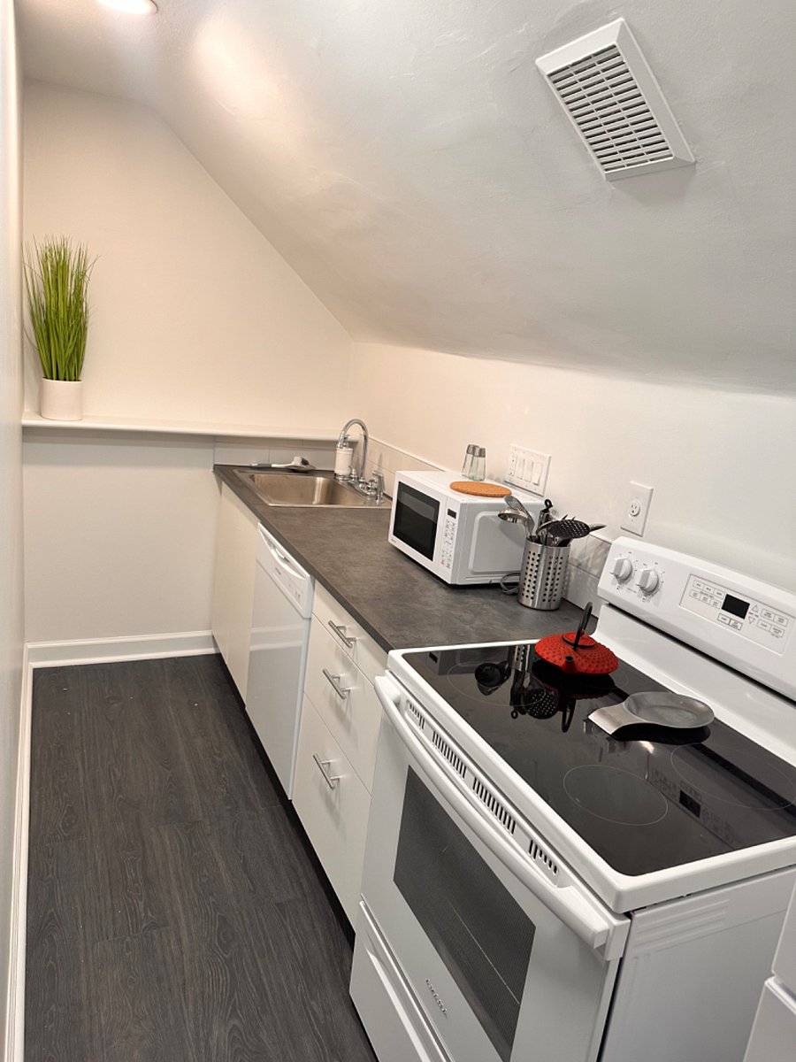 Furnished Finder property 755648_1 photo 4