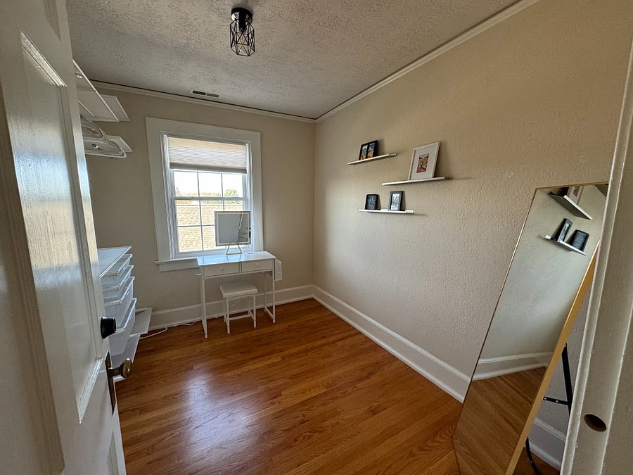 Custom closet/dressing room
