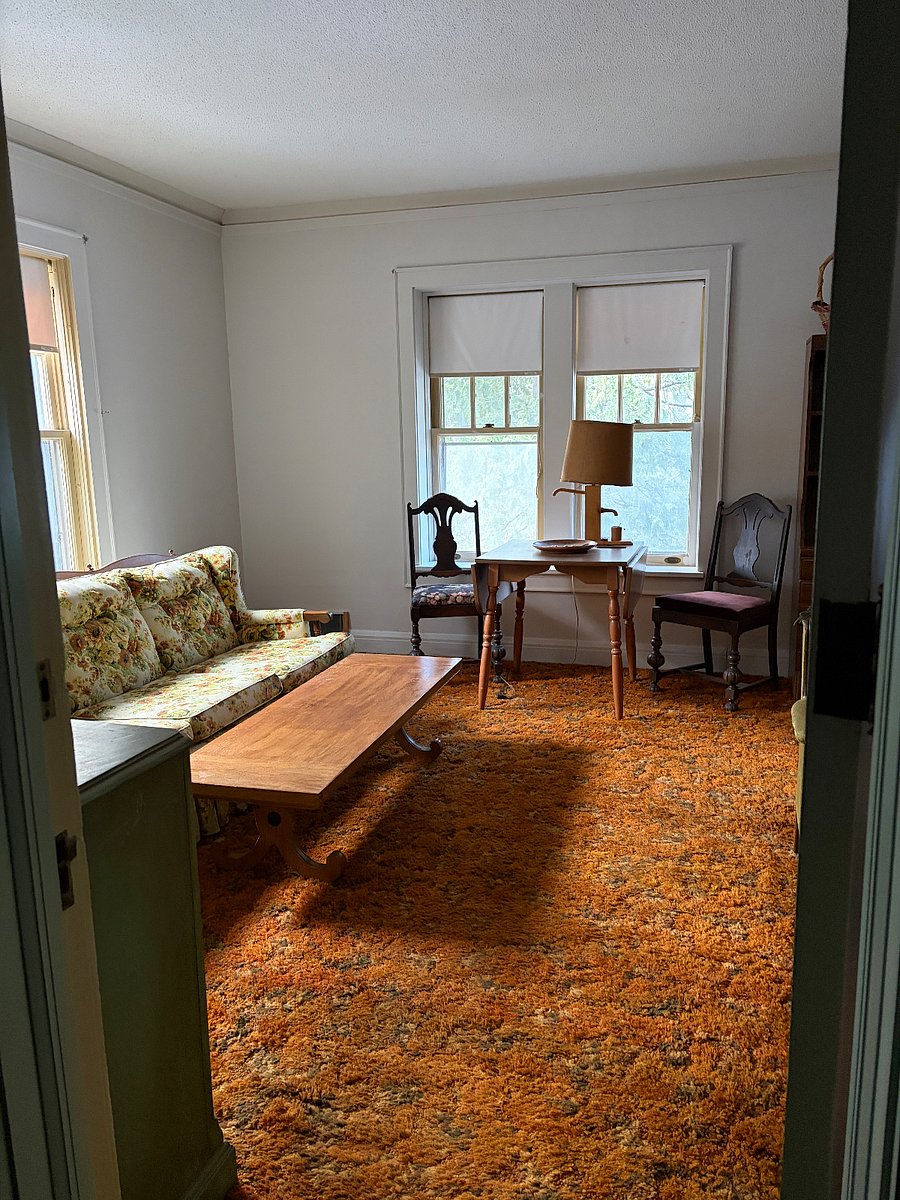 Sitting area