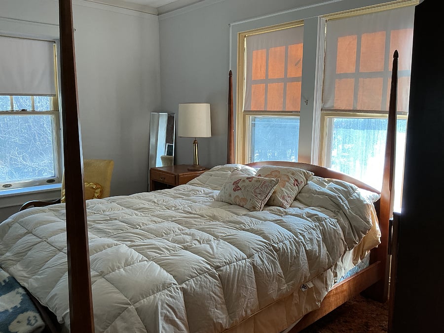 Queen bed