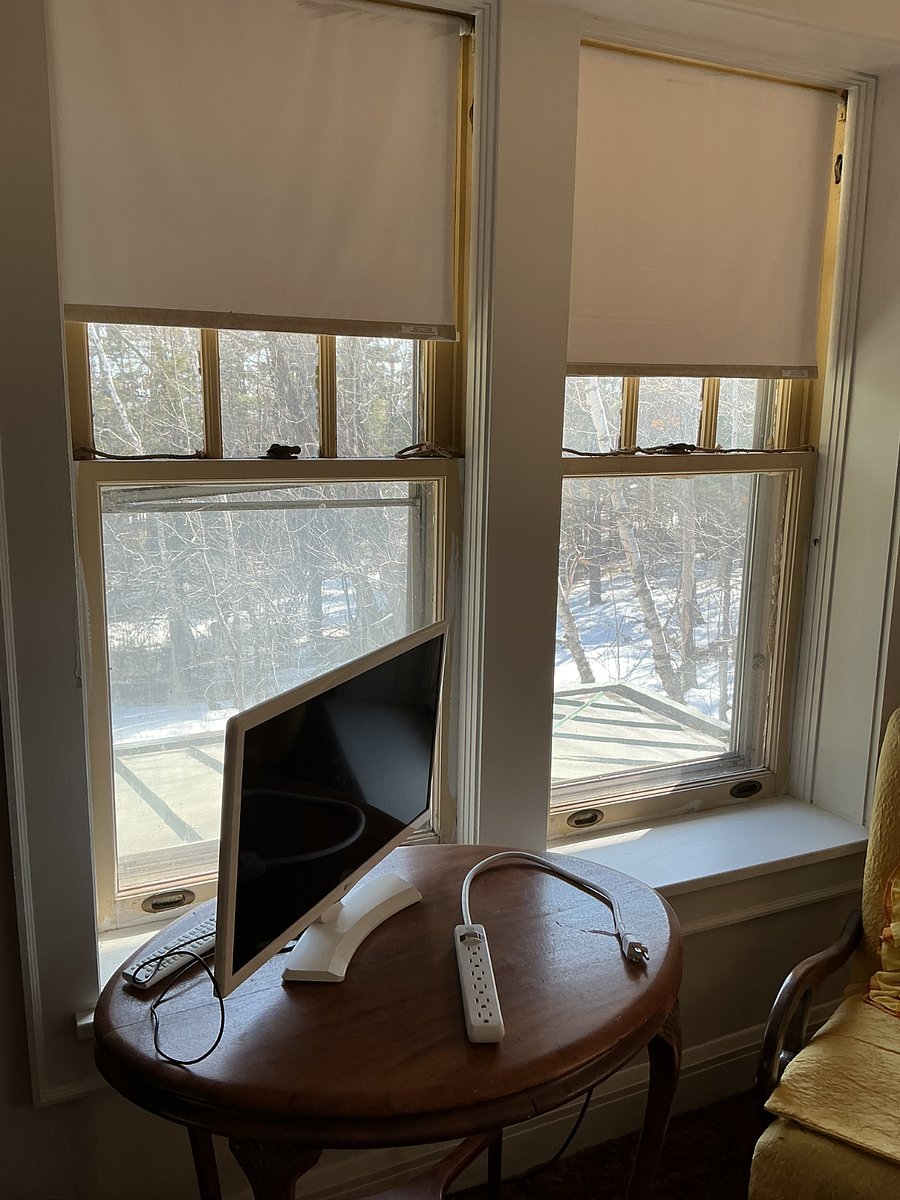 All windows have view of trees