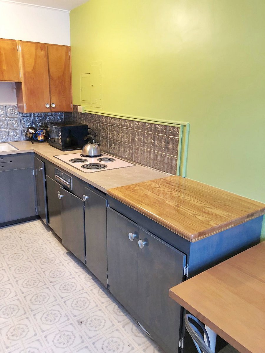 big kitchen and a lot of counter top space