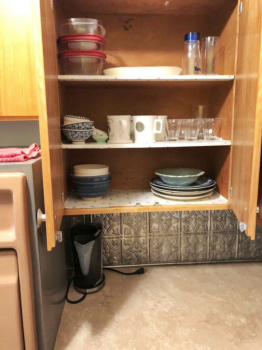 equipped kitchen