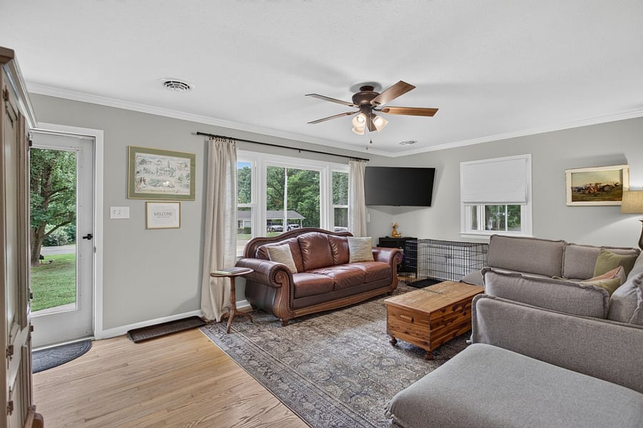 Spacious main living room with plenty of room to relax after a long shift or enjoy an extended stay with family or coworkers.