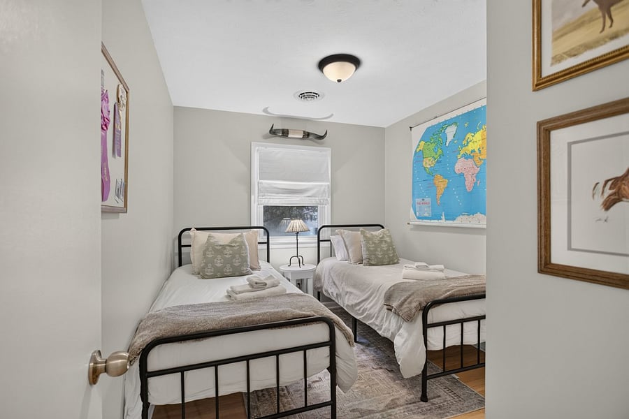 Family joining you for your assignment? Multiple bedrooms give everyone their own space during longer stays.