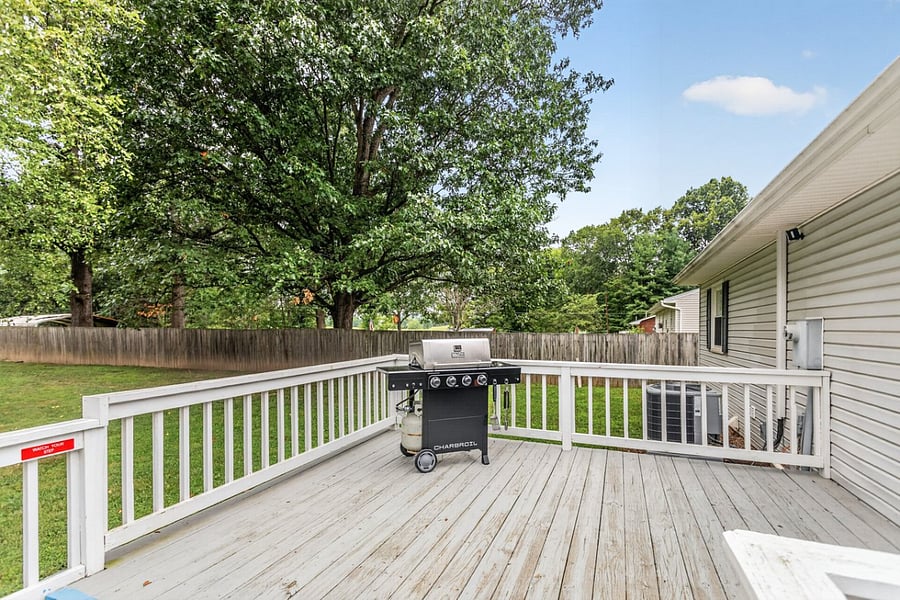 New gas grill included on back patio.