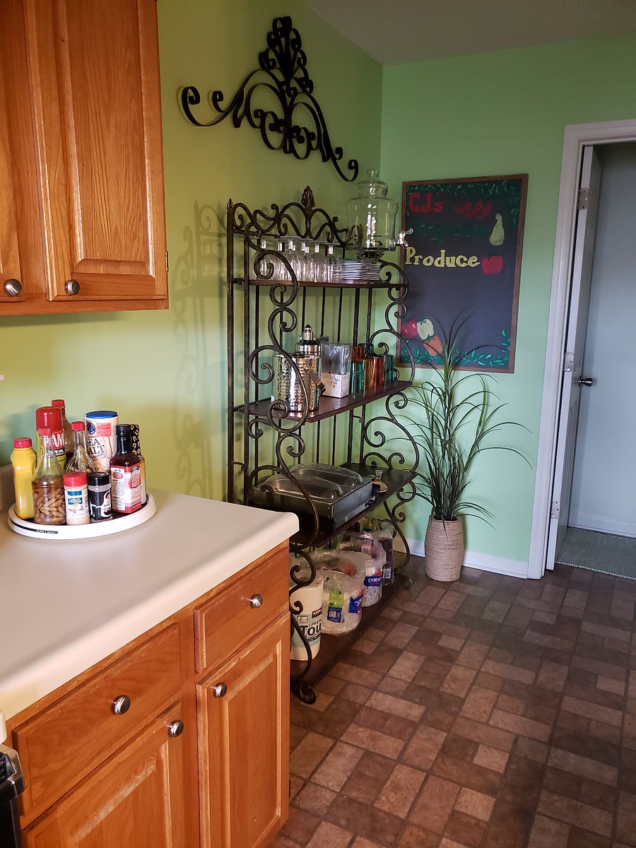 Entrance to Half Bath