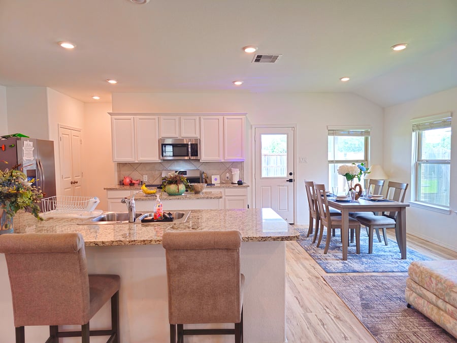 Furnished Finder property 755989_1 photo 3