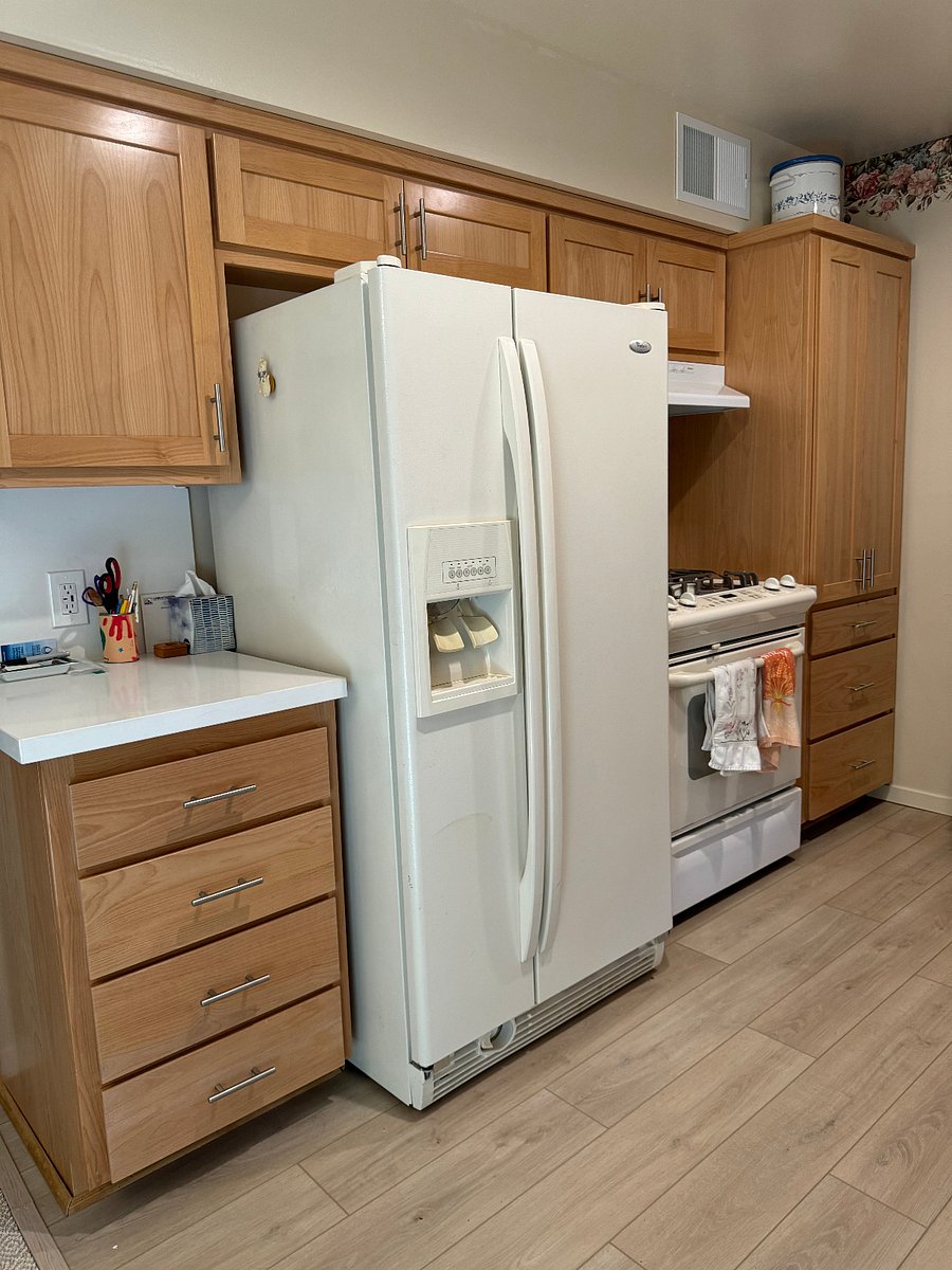 Another view of the renovated kitchen.