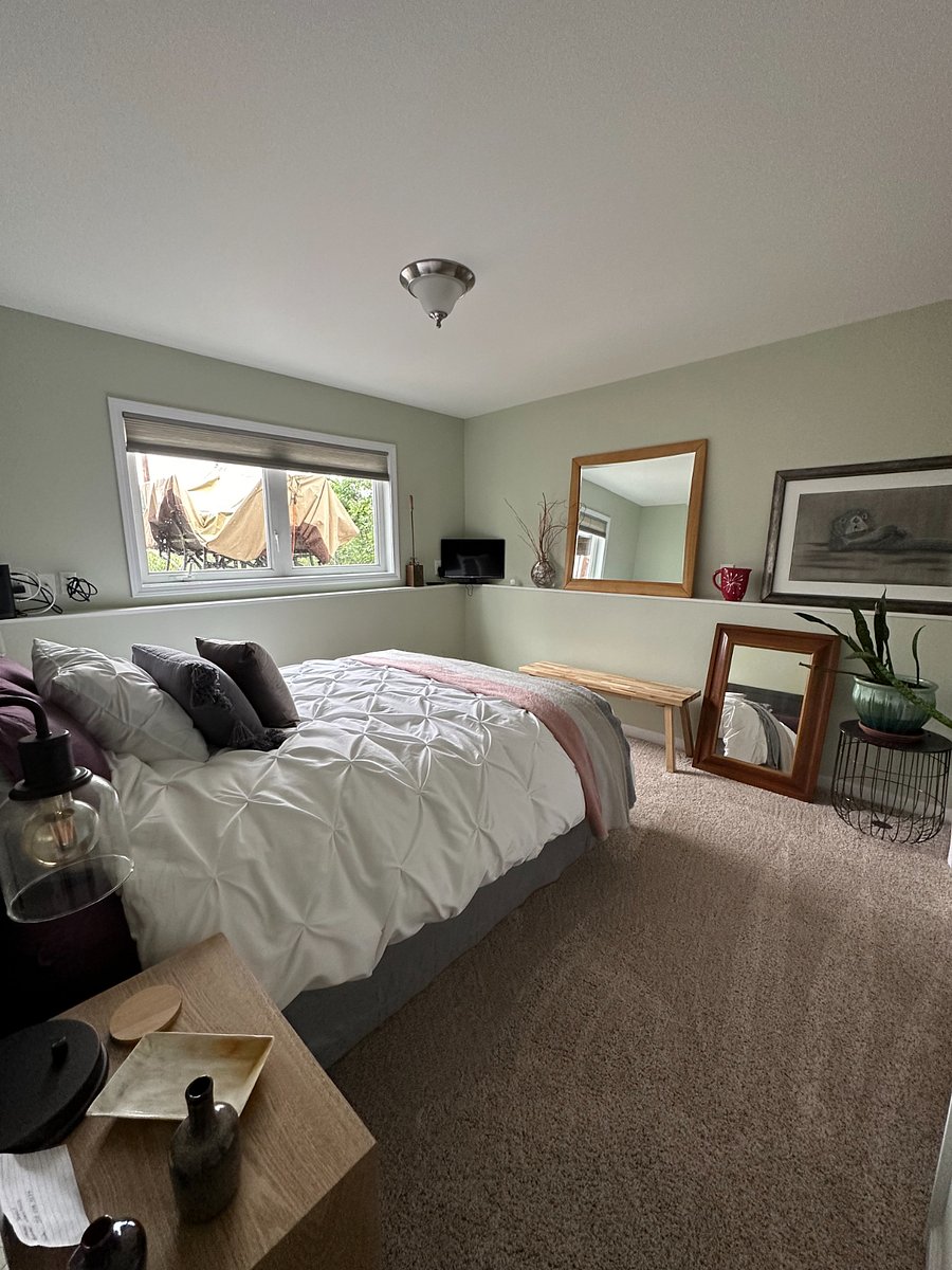 Bedroom 2, Queen