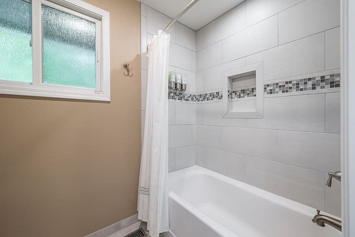 Furnished Finder property 756292_1 photo 25