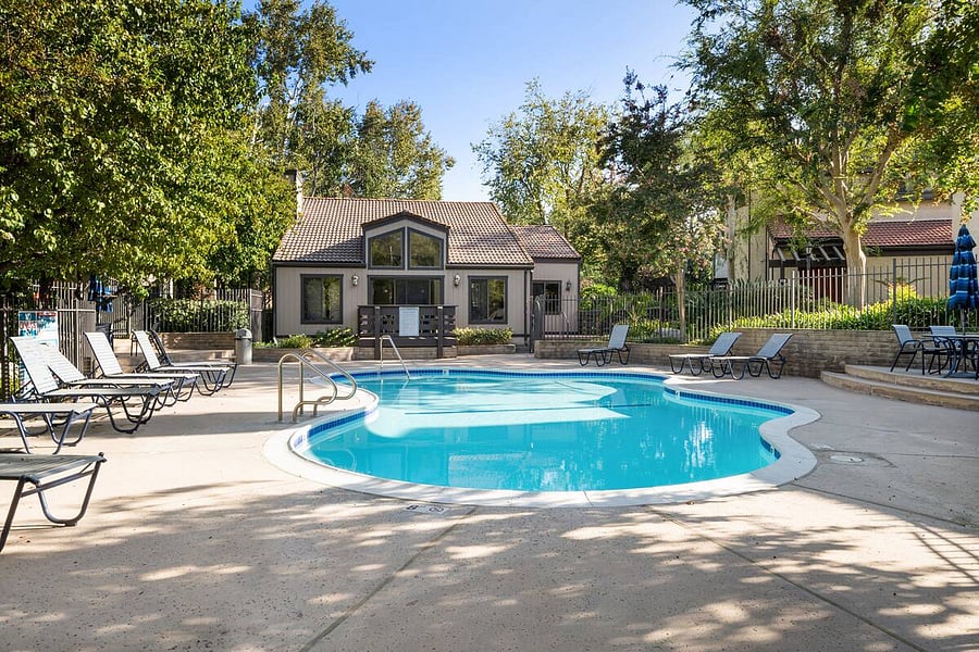 Furnished Finder property 756446_1 photo 18