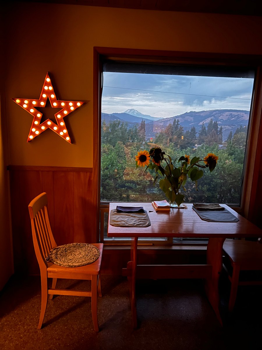 Breakfast table with Mt Adams view