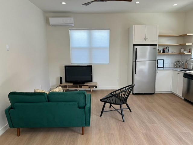 Furnished Finder property 756497_1 photo 3