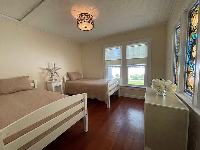 Bedroom 2 - 2 twin beds