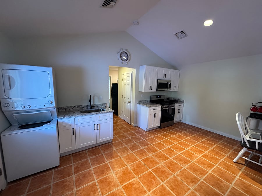 Furnished Finder property 757111_1 photo 14