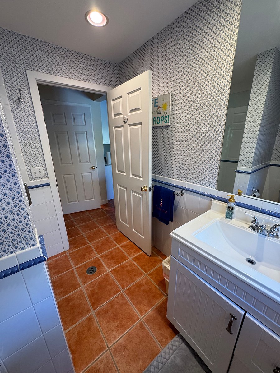 Bathroom (shower only, sink., toilet)