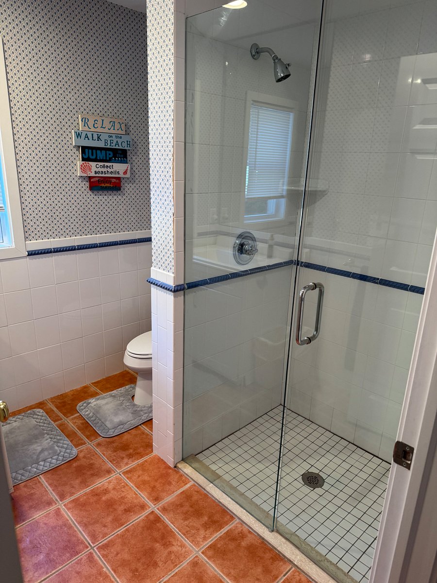 Bathroom shower