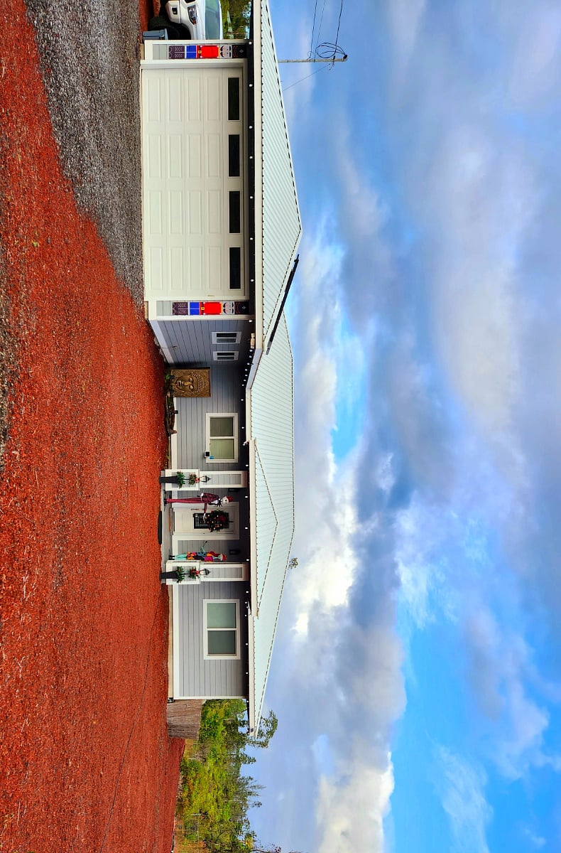 Drive up to front door with ample parking