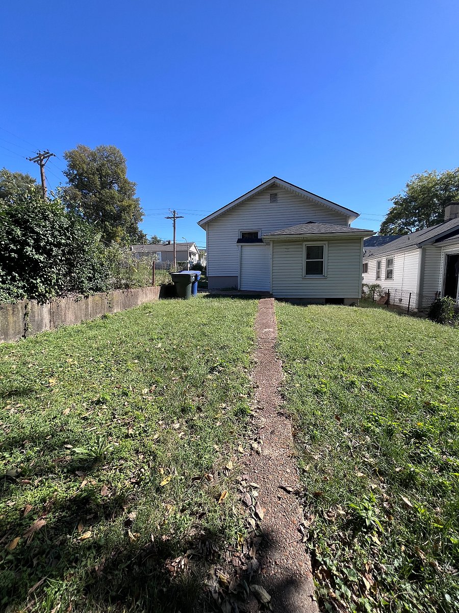 Spacious backyard