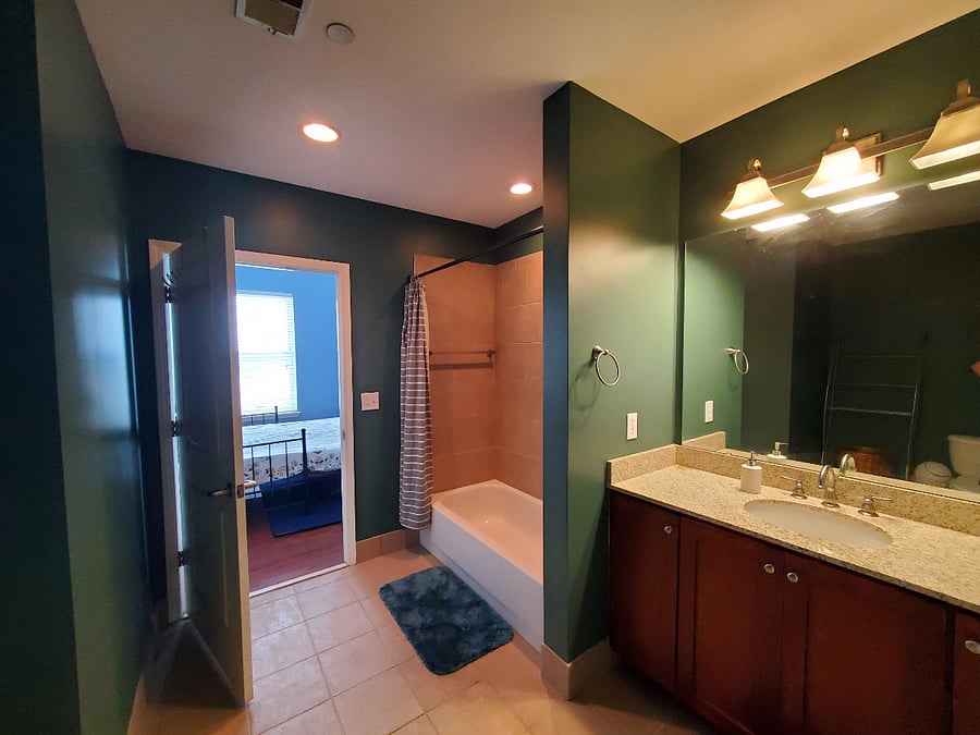 Bathroom for second bedroom/office