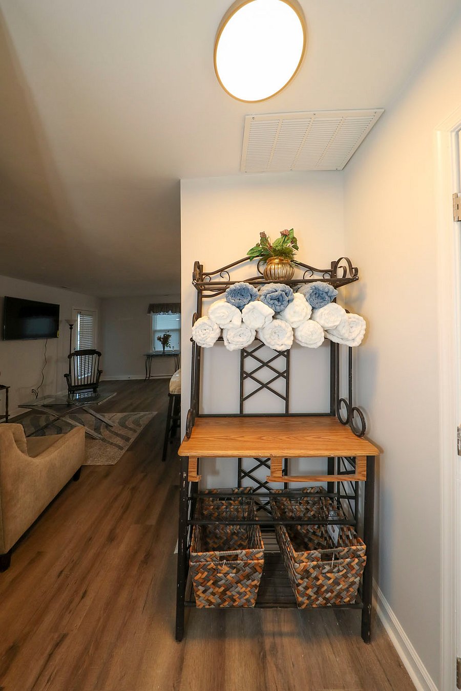 Furnished Finder property 757989_1 photo 12