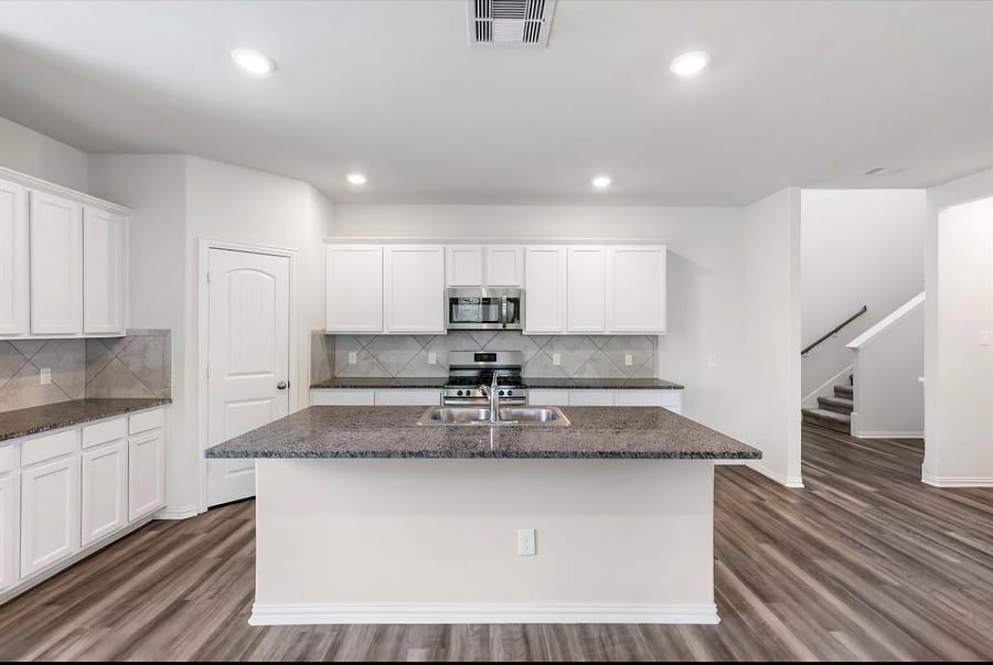 Furnished Finder property 758036_1 photo 3