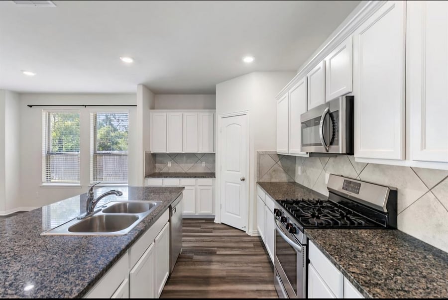 Furnished Finder property 758036_1 photo 8