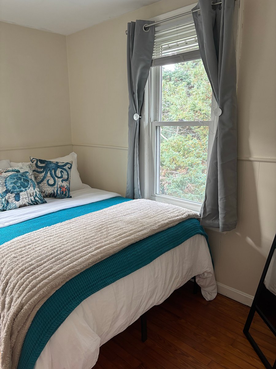 Bedroom 2 - Full size bed