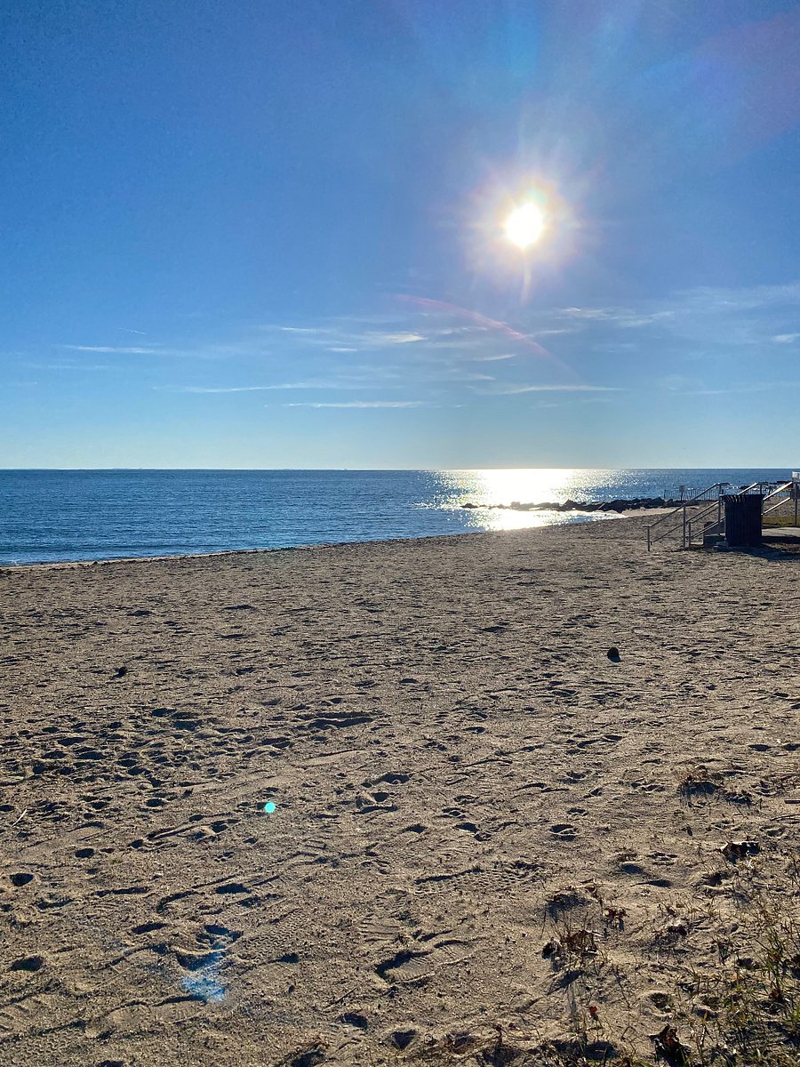 Beach - 2 blocks away