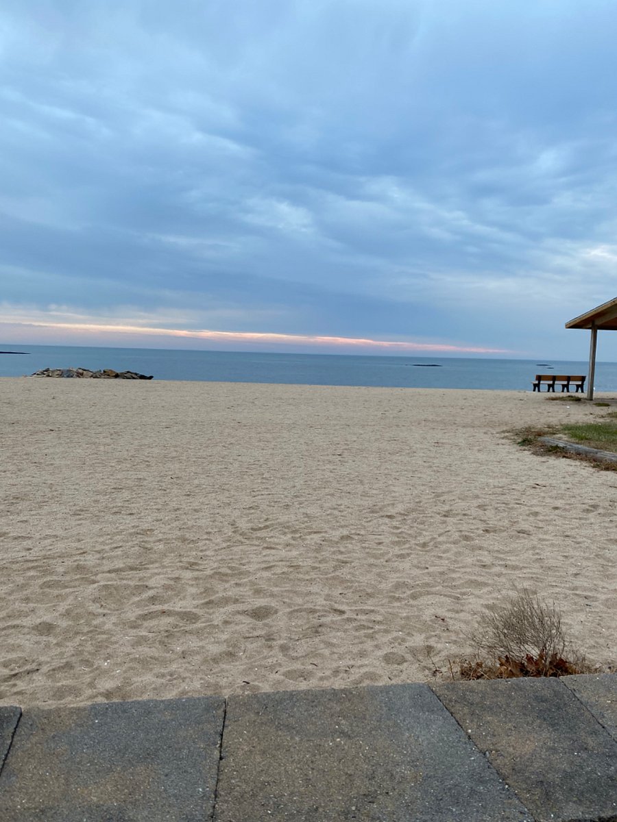 Beach- 2 blocks away