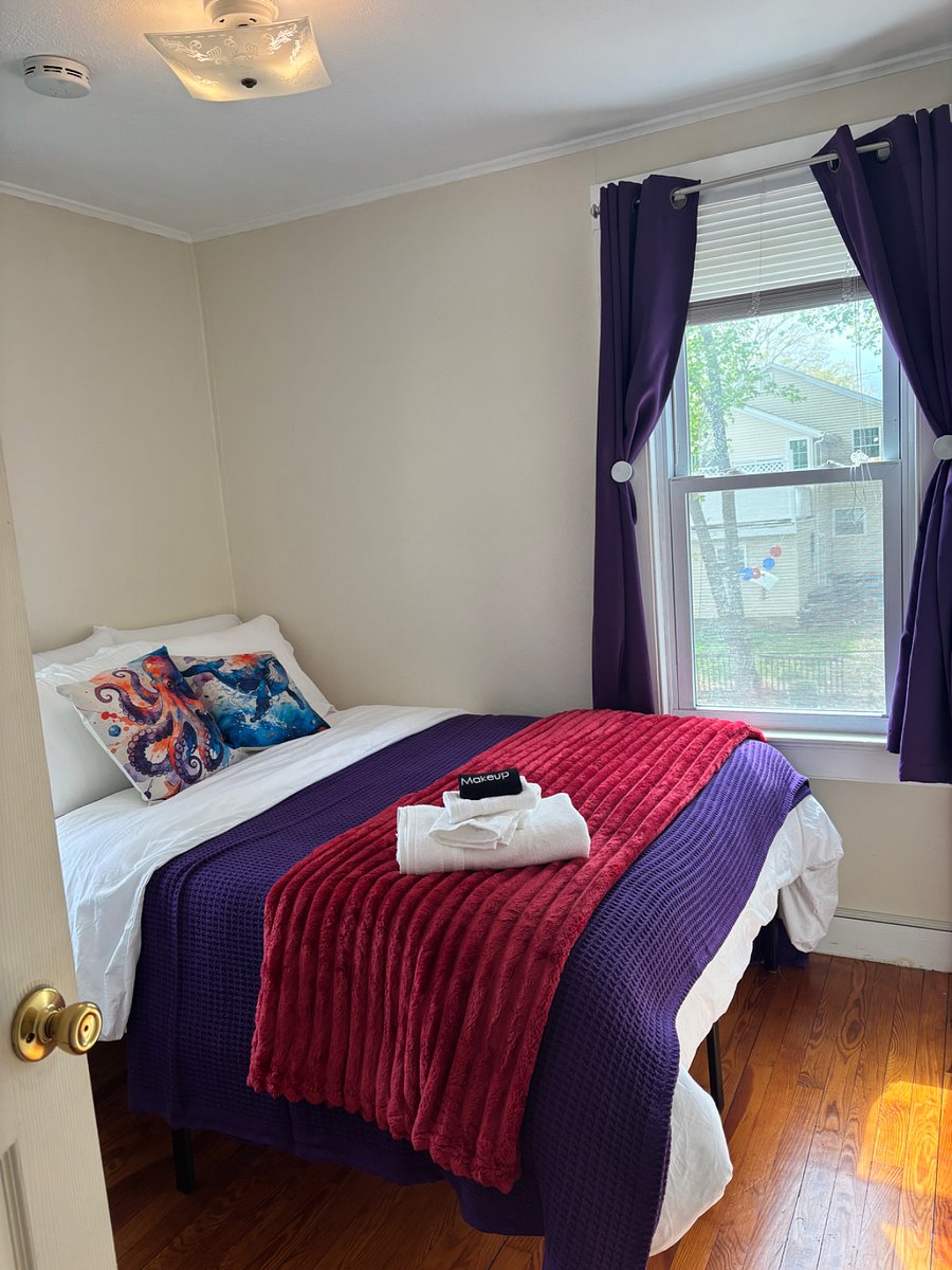 Bedroom 2 - Full size bed