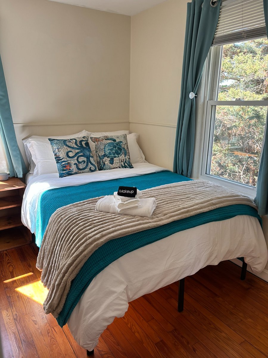 Bedroom 3 - Full size bed