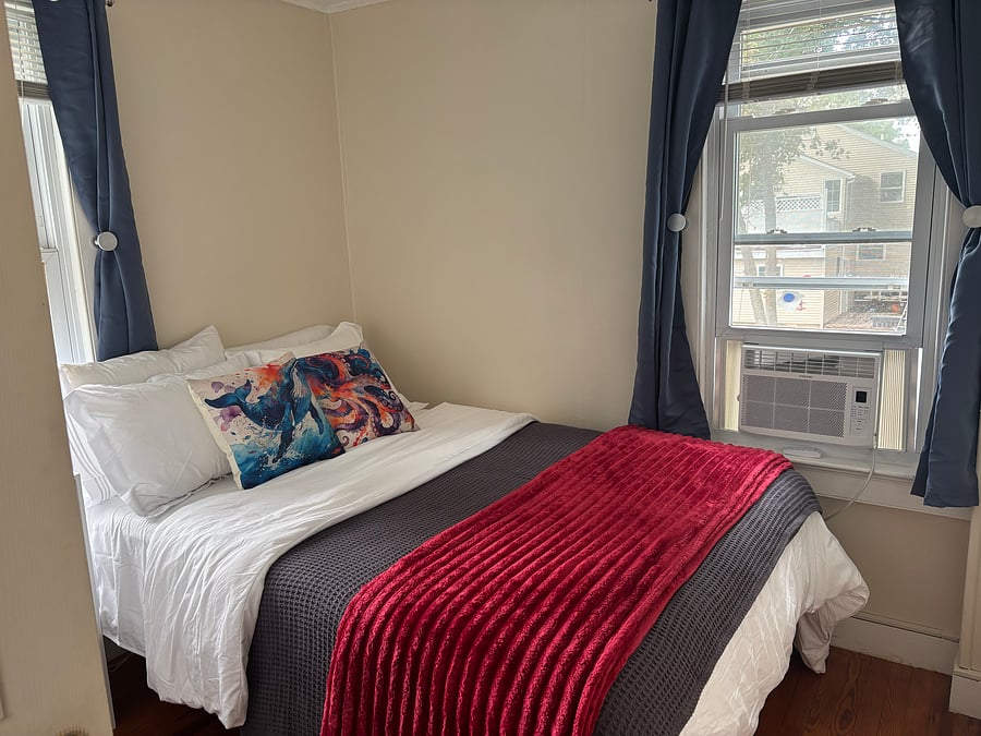 Bedroom 3 - Full size bed