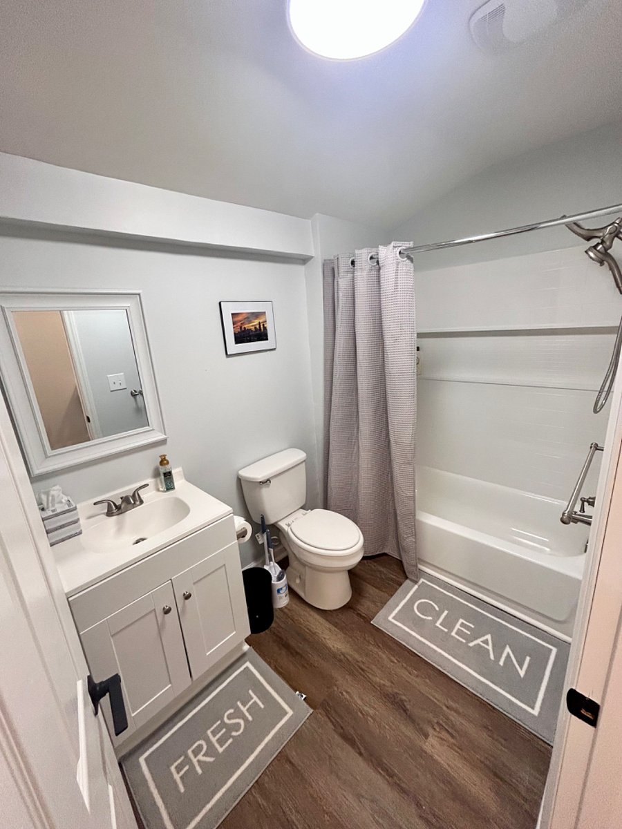 Full bathroom