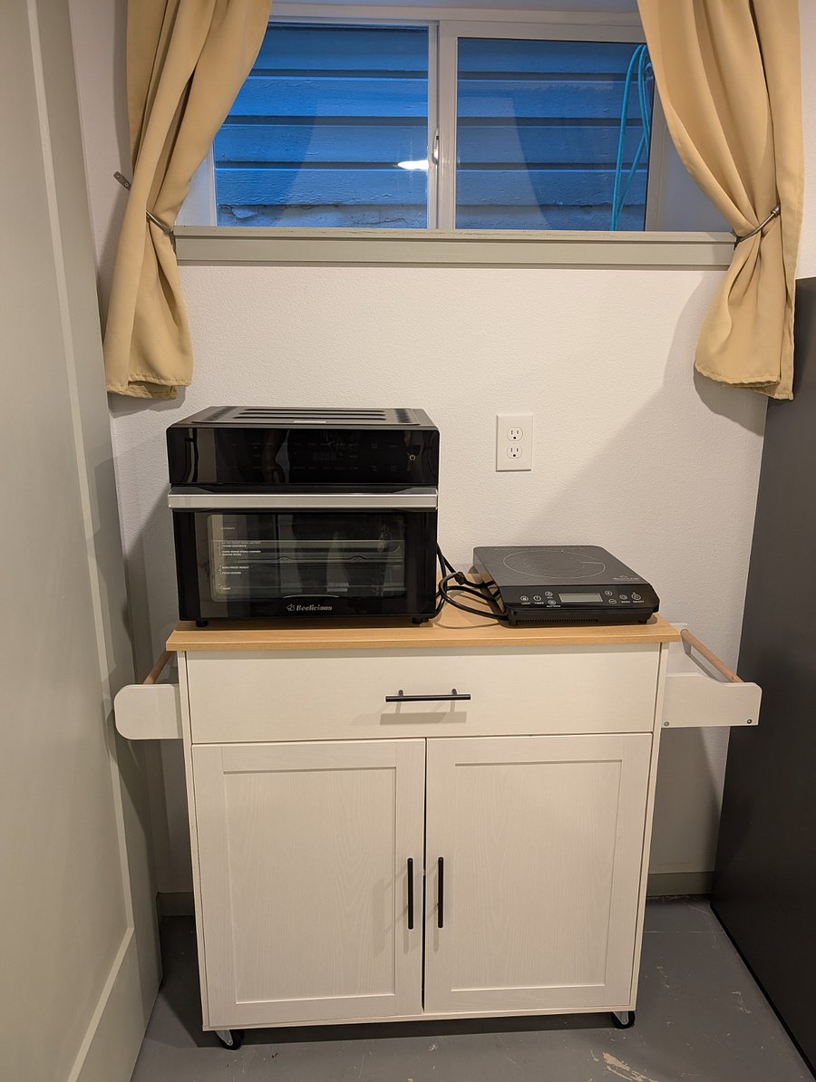 Kitchenette with Beelicious air fryer/oven combo, plus Duxtop induction cooktop, and cookware 