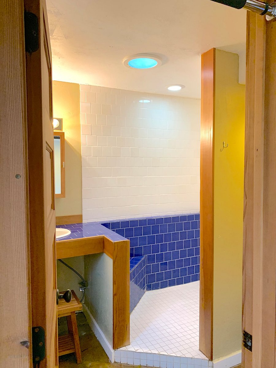View into the bathroom.