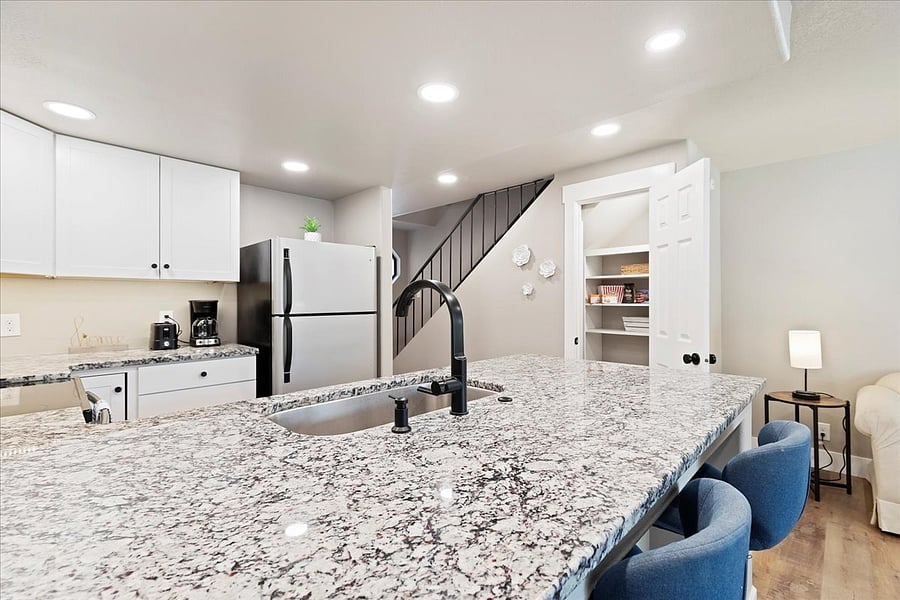 Furnished Finder property 758332_1 photo 8