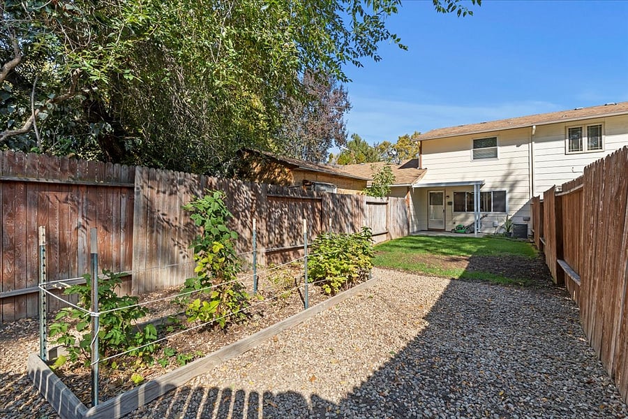 Furnished Finder property 758332_1 photo 19